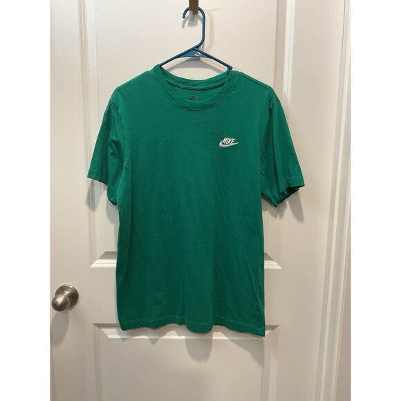 Mens Nike Green Swoosh Shirt Medium Embroidered Logo - Picture 1 of 9